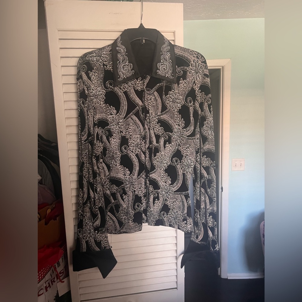No name equine show jacket, size 2x but fits more like a loose fitting XL.